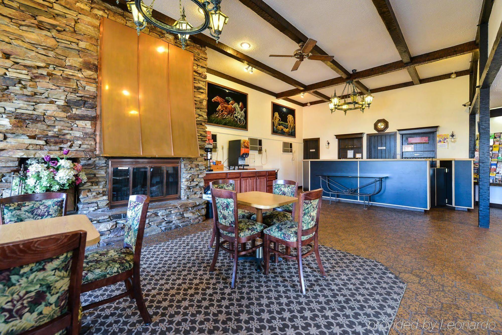 Soudersburg Inn & Suites Lancaster Ронкс Экстерьер фото