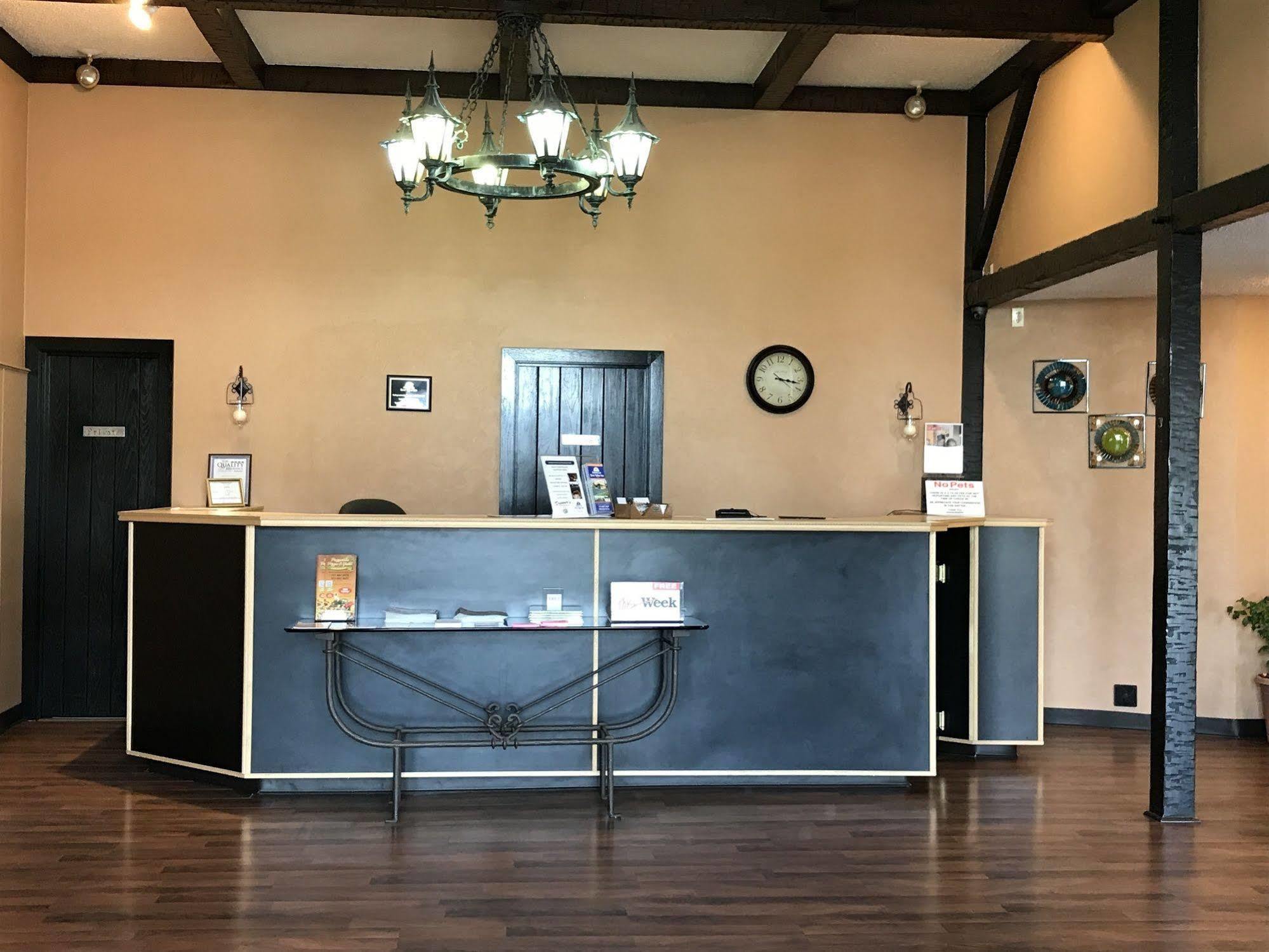 Soudersburg Inn & Suites Lancaster Ронкс Экстерьер фото